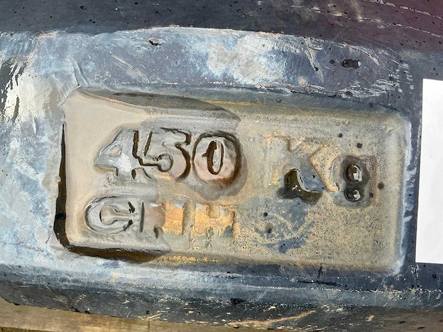 Cnh frontgewicht ‘450 kg’ - afbeelding 5 van  5