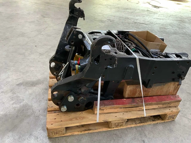 Cnh fronthef + pto - afbeelding 6 van  13
