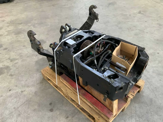 Cnh fronthef + pto - afbeelding 8 van  13