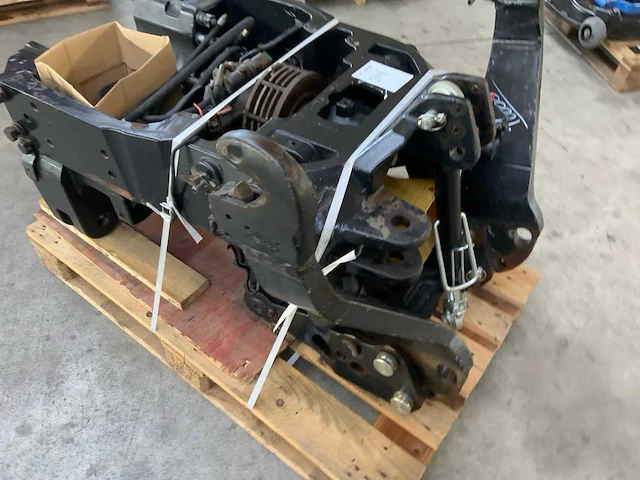 Cnh fronthef + pto - afbeelding 12 van  13