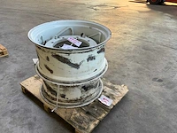 Cnh velgen 14x28 klasse 4 velg (2x)