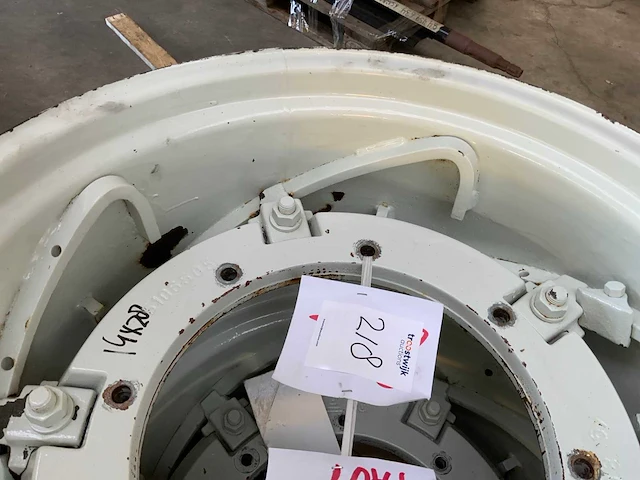 Cnh velgen 14x28 klasse 4 velg (2x) - afbeelding 5 van  6