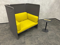 Coalesse lagunitas - akoestische loveseat met nomad sidetable - afbeelding 4 van  16