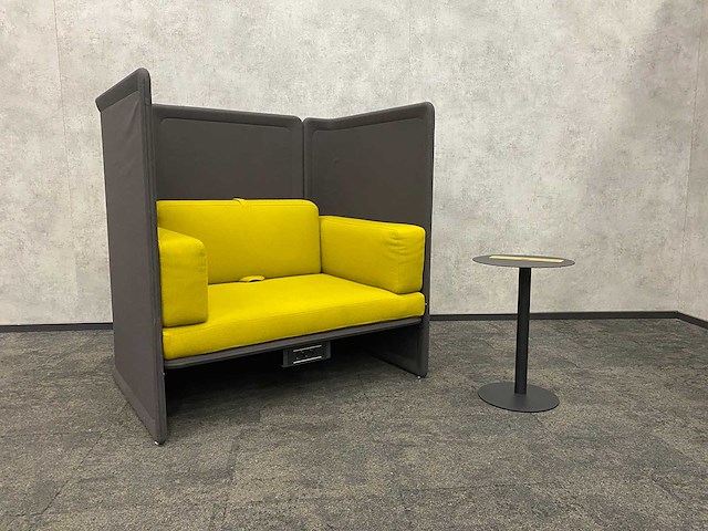 Coalesse lagunitas - akoestische loveseat met nomad sidetable - afbeelding 5 van  16