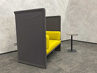 Coalesse lagunitas - akoestische loveseat met nomad sidetable - afbeelding 6 van  16