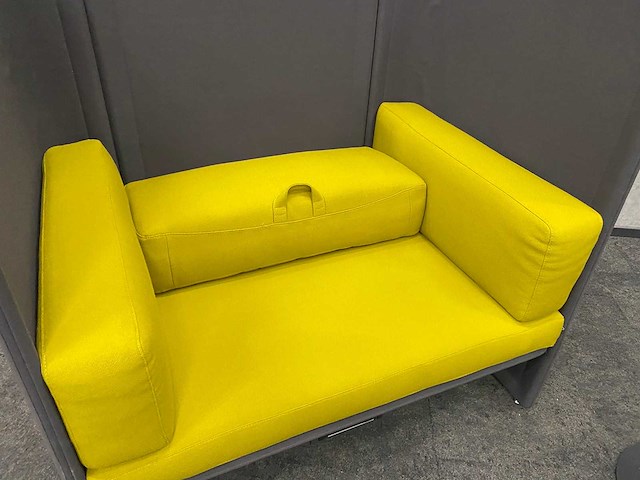 Coalesse lagunitas - akoestische loveseat met nomad sidetable - afbeelding 13 van  16