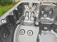 Coast spas 5 persoons jacuzzi en buitenspa - afbeelding 29 van  29