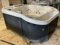 Coast spas jacuzzi - afbeelding 1 van  18