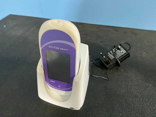 Cobas - accu-check inform ii - bloedglucosemeter 5 stuks - afbeelding 2 van  9