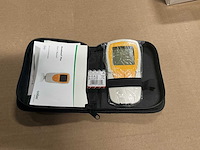 Cobas accutrend plus blood analyzer - afbeelding 1 van  4