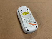 Cobas inform ll bloedglucose meter - afbeelding 2 van  3