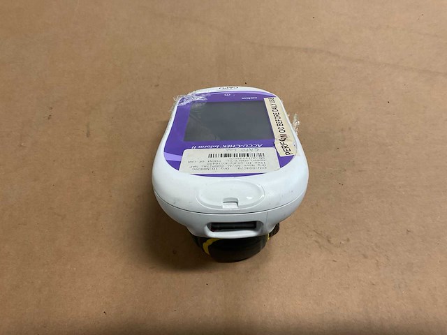 Cobas inform ll bloedglucose meter - afbeelding 3 van  3
