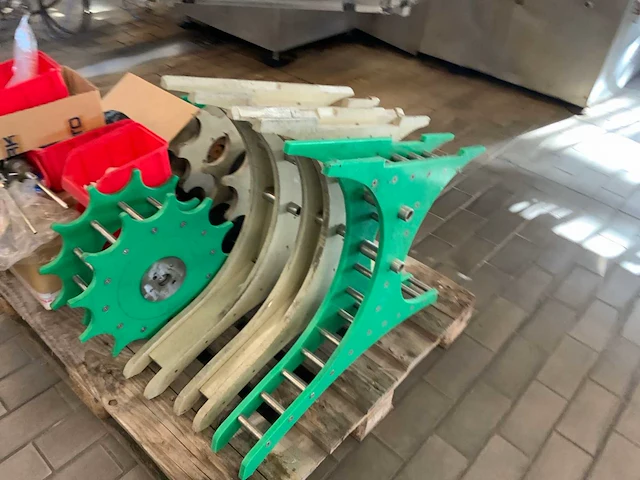 Cobert carrousselvulmachine 48 kops - afbeelding 14 van  23