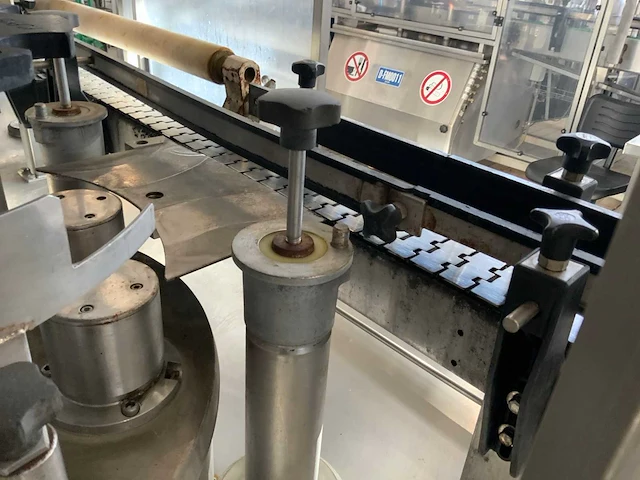 Cobert carrousselvulmachine 48 kops - afbeelding 11 van  28