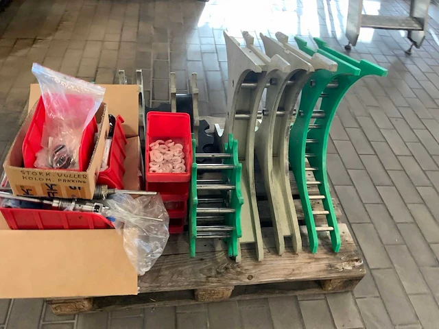Cobert carrousselvulmachine 48 kops - afbeelding 15 van  28