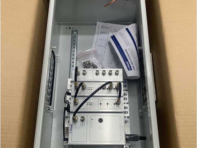 Cobham sailor cas 3500 amplifier system cabinet - 263510 - afbeelding 3 van  4