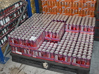Coca cola cherry zero. 22 trays a 24 blikken 0,33l. totaal 528 blikken. tht 12-25. bod is inclusief 79,20 e... - afbeelding 1 van  2