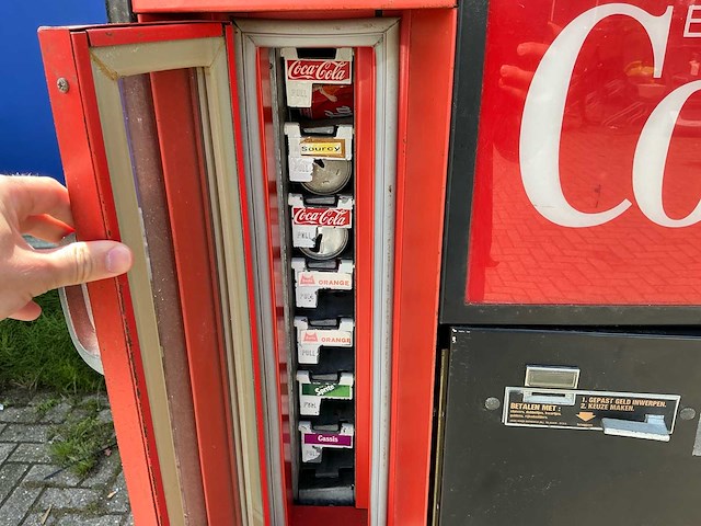 Coca cola drankenautomaat - afbeelding 1 van  5