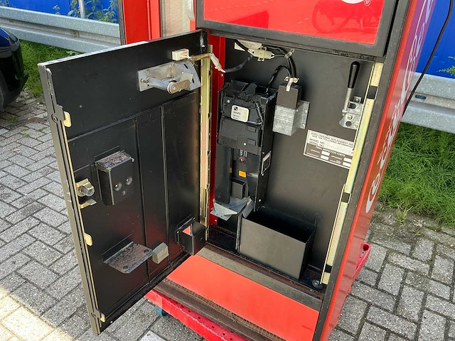 Coca cola drankenautomaat - afbeelding 2 van  5