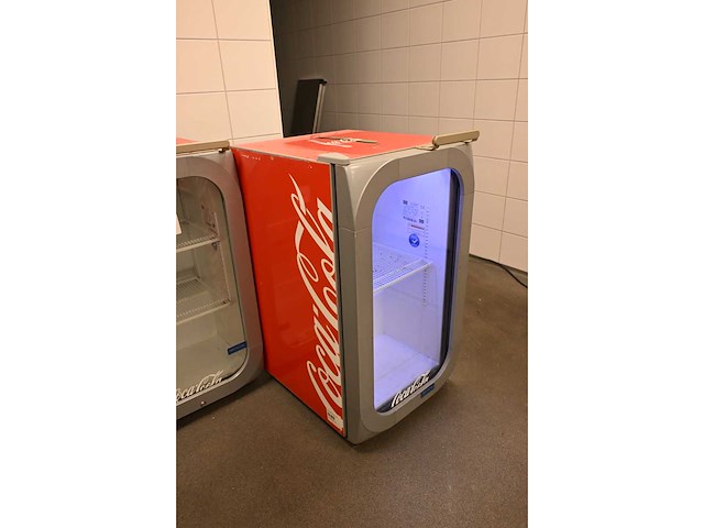 Coca-cola / frigoglass icool 150c glasdeurkoeling - afbeelding 6 van  7
