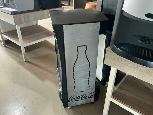 Coca cola frisdrank koelkast tafelmodel - afbeelding 2 van  6