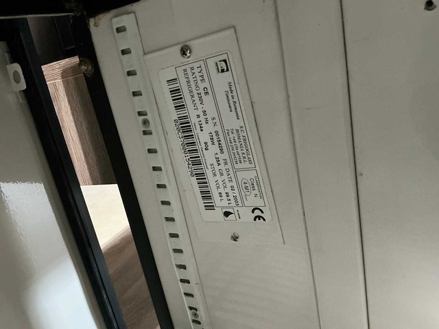 Coca cola frisdrank koelkast tafelmodel - afbeelding 6 van  6