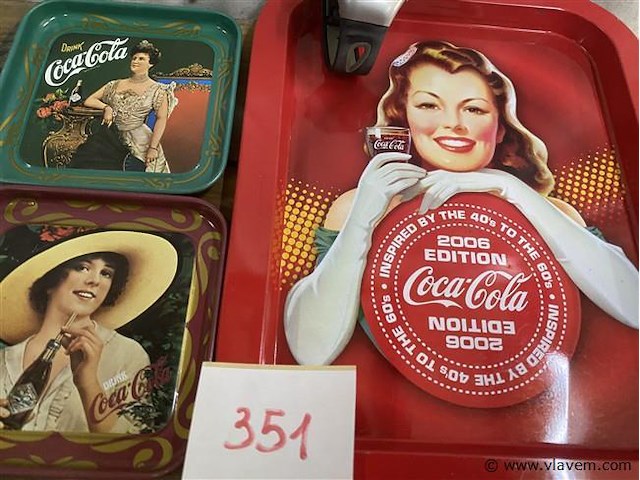 Coca cola items oa uurwerk - afbeelding 2 van  3