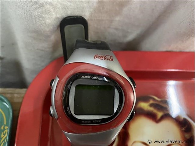 Coca cola items oa uurwerk - afbeelding 3 van  3
