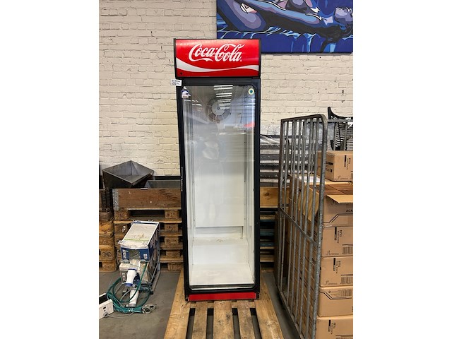 Coca-cola koelkast zonder legrekken - afbeelding 1 van  8
