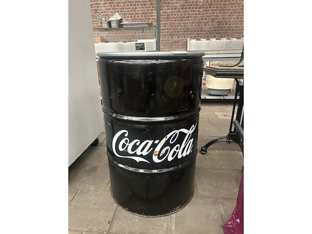 Coca cola olievat reclame object/onderstel statafel - afbeelding 1 van  3