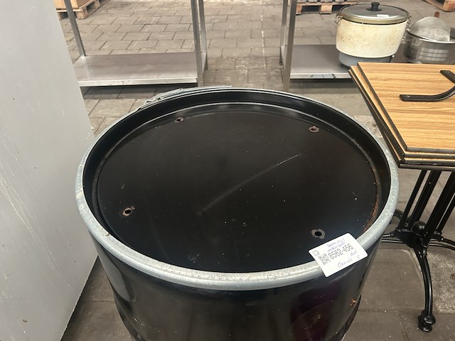 Coca cola olievat reclame object/onderstel statafel - afbeelding 2 van  3