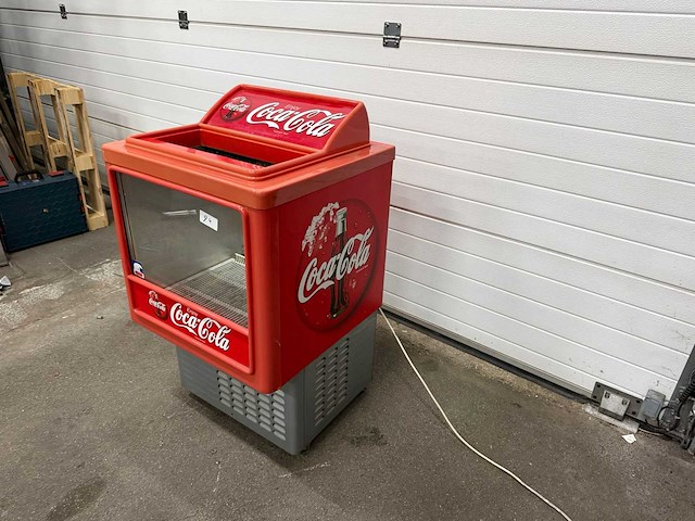 Coca cola presentatie koelvitrine - afbeelding 2 van  3