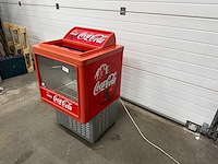 Coca cola presentatie koelvitrine - afbeelding 2 van  3