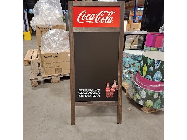 Coca cola stoepbord/ krijtbord - afbeelding 1 van  2