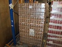 Coca cola vanilla. 99 trays a 24 blikken 0,33l. totaal 2376 blikken. tht 8-26. - afbeelding 2 van  3