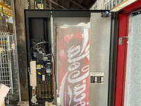 Coca cola verkoopautomaat - afbeelding 4 van  19