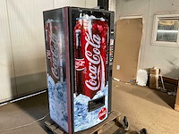 Coca cola verkoopautomaat - afbeelding 13 van  19