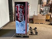 Coca cola verkoopautomaat - afbeelding 14 van  19