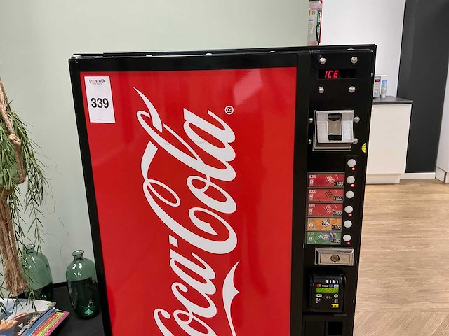 Cocacola frisdrank automaat - afbeelding 2 van  3