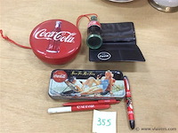 Cocacola items - afbeelding 1 van  4