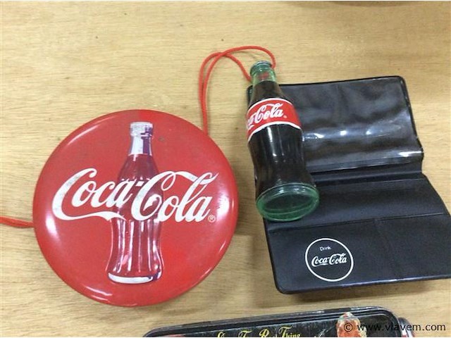 Cocacola items - afbeelding 2 van  4