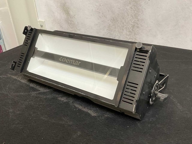 Coemar softlite led rgbw horizon armatuur (3x) - afbeelding 1 van  4