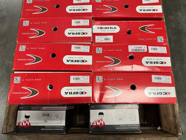 Cofra - partij ongebruikte werkschoenen/laarzen - afbeelding 2 van  8