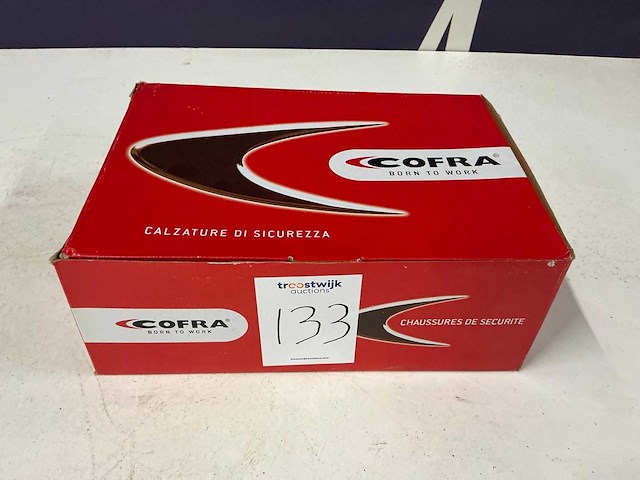 Cofra werkschoenen ‘44”ongerbuikt” - afbeelding 1 van  3