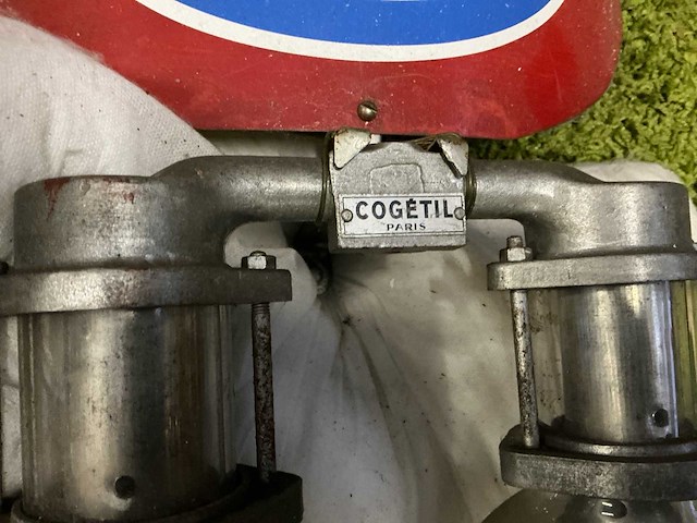 Cogetil oude naftpomp dubbel - afbeelding 2 van  5