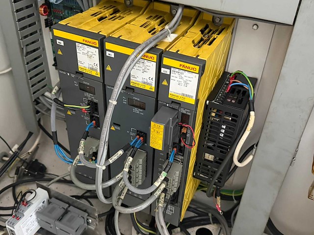 Colchester - combi 4000 - cnc lathe - 1998 - afbeelding 8 van  19