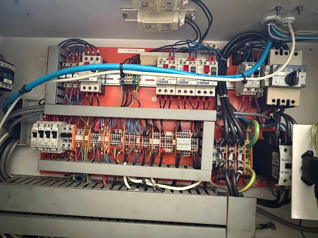 Colchester - combi 4000 - cnc lathe - 1998 - afbeelding 10 van  19