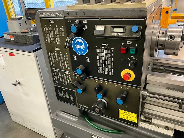 Colchester master 3250 universele draaibank - afbeelding 2 van  22