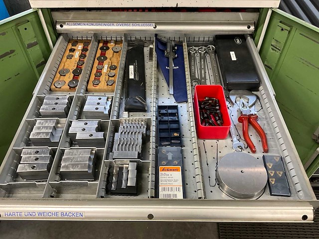 Colchester master 3250 universele draaibank - afbeelding 9 van  22