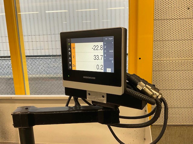 Colchester master 3250 universele draaibank - afbeelding 19 van  22